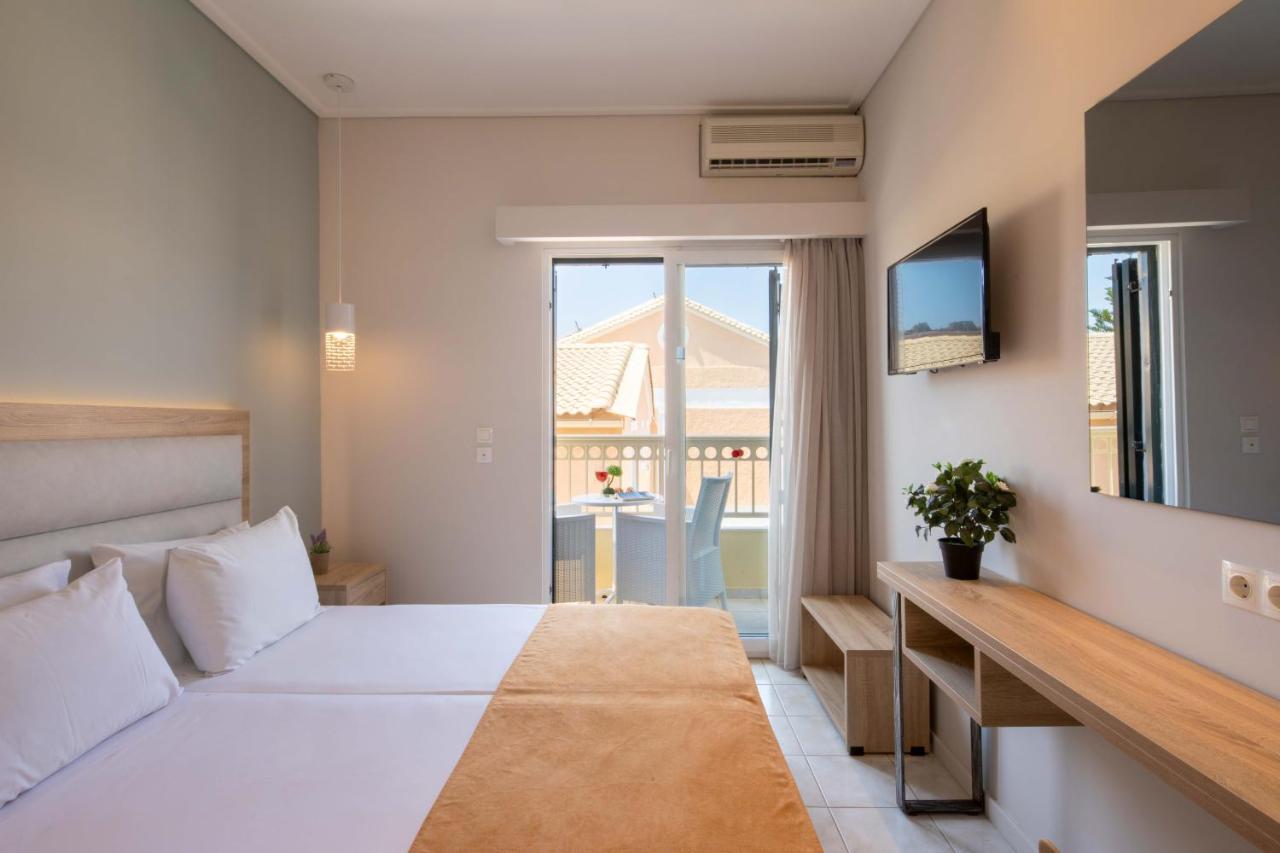 Hotel Rossis Mesongi Ngoại thất bức ảnh