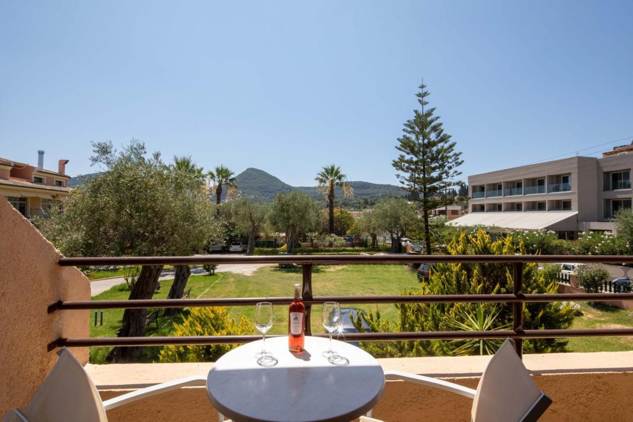 Hotel Rossis Mesongi Ngoại thất bức ảnh
