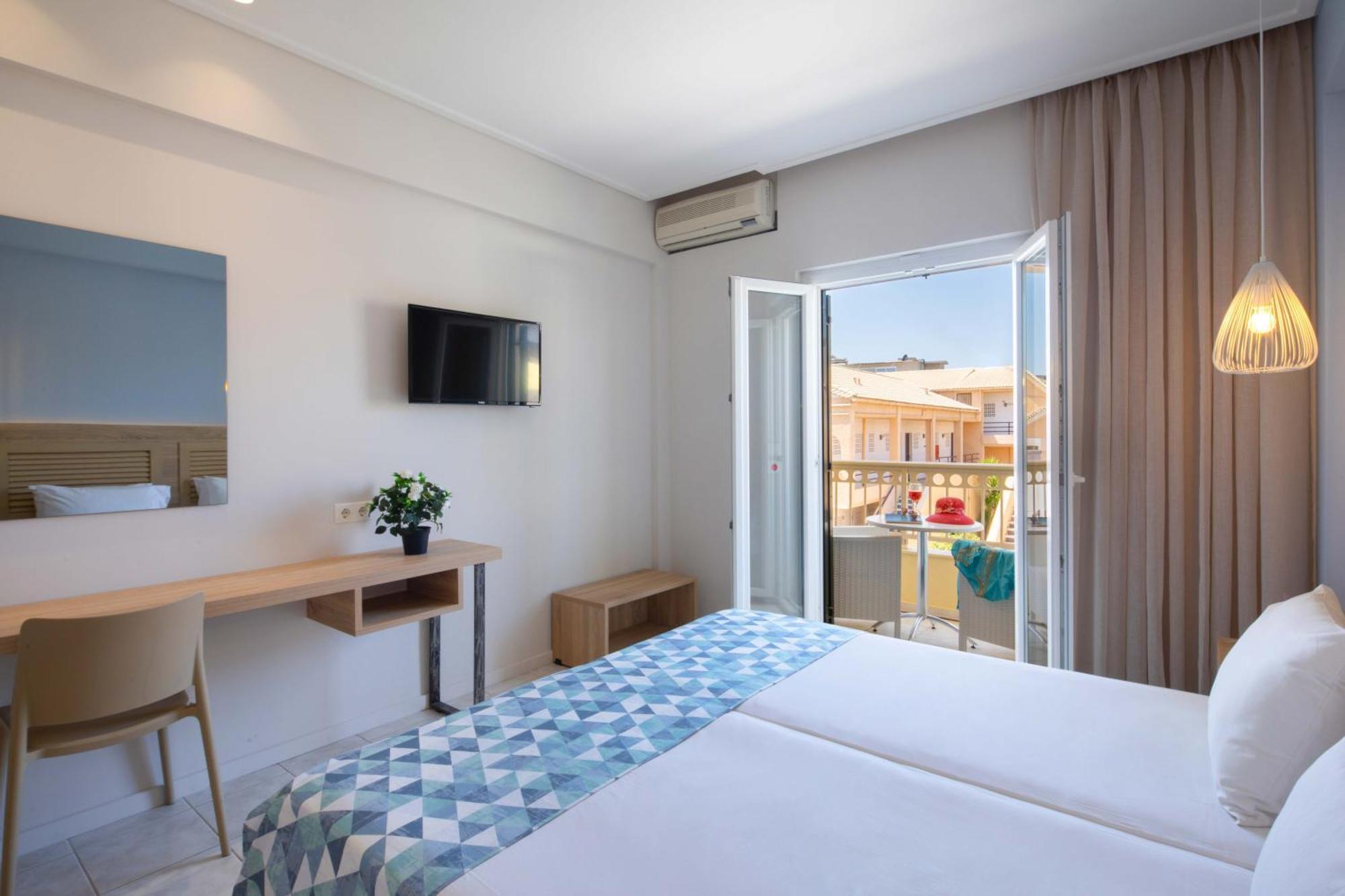 Hotel Rossis Mesongi Ngoại thất bức ảnh