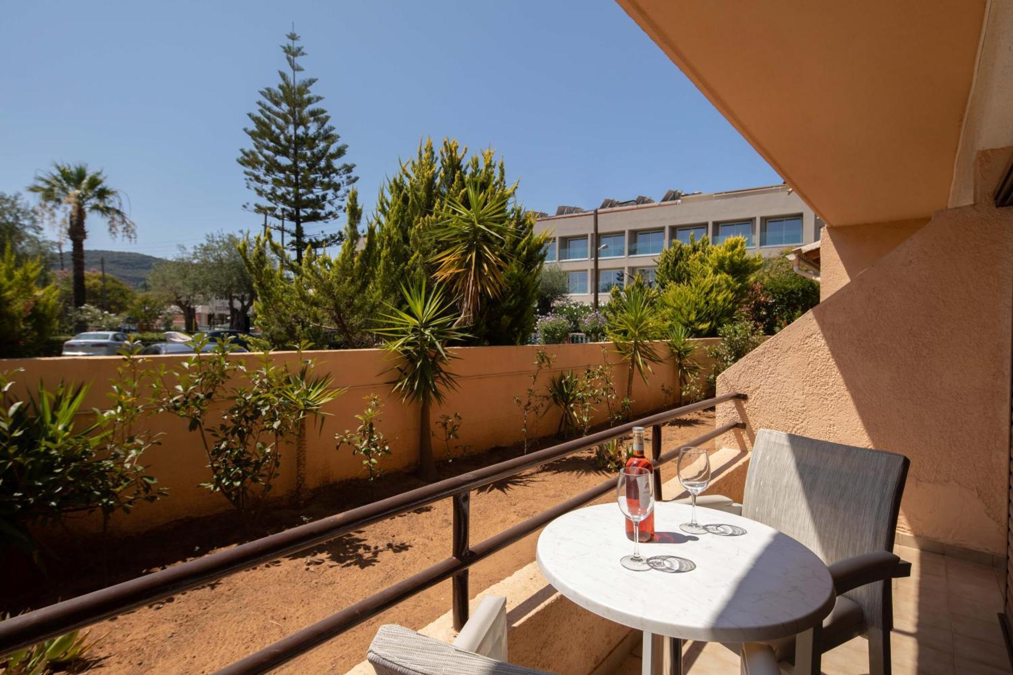Hotel Rossis Mesongi Ngoại thất bức ảnh